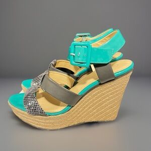 CALVIN KLEIN
Ellison two-tone espadrille Turquoise and Gray Wedge Sandals